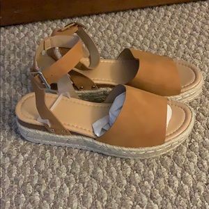 Tan Espadrilles - size 8